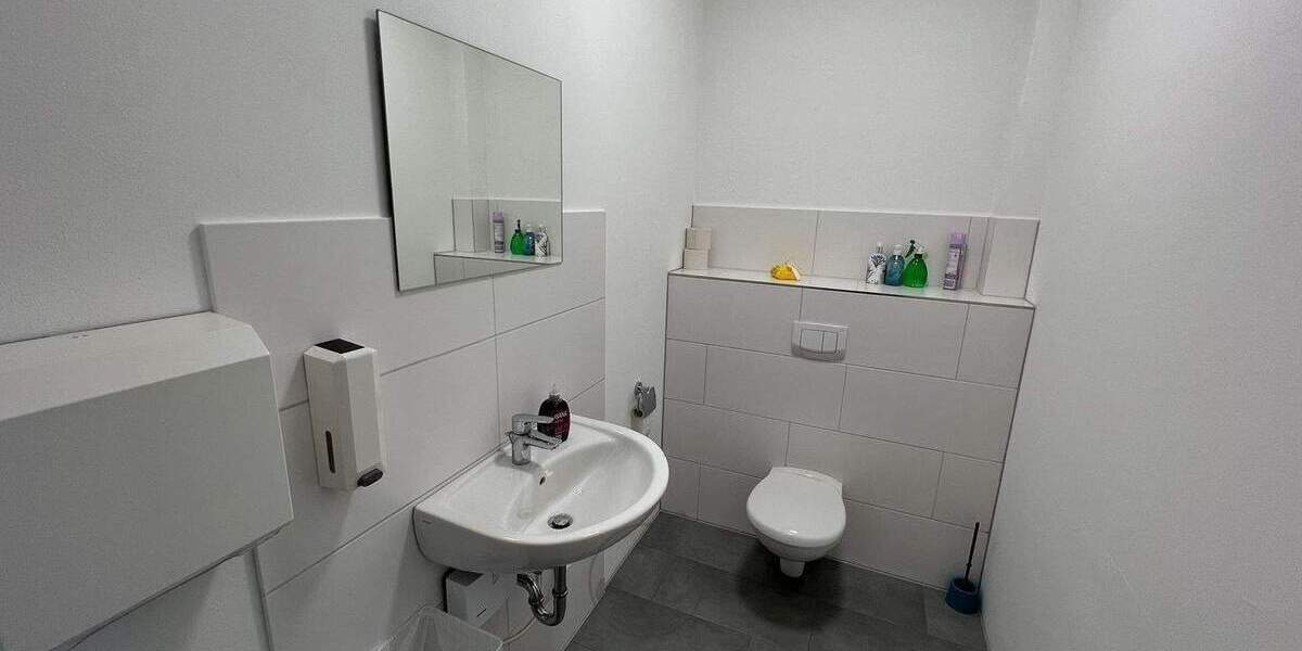 Gewerbeobjekt Hamburg Wandsbek - 1 Zimmer, 30 m&sup2;, 550&euro; | Angebot:26731376