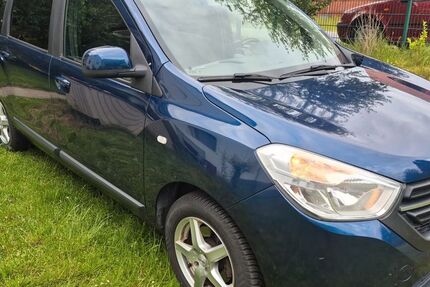 Dacia Lodgy 132.000 km 7.799 &euro; Wenzendorf 21279