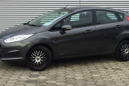 Ford Fiesta 107.360 km 8.990 € Hamburg 22393