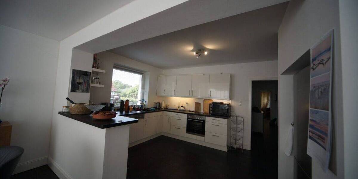 Etagenwohnung Hamburg Duvenstedt - 3 Zimmer, 130 m&sup2;, 1.950&euro; | Angebot:26879071