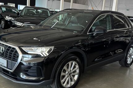 Audi Q3 105.359 km 26.890 &euro; Hamburg 20537