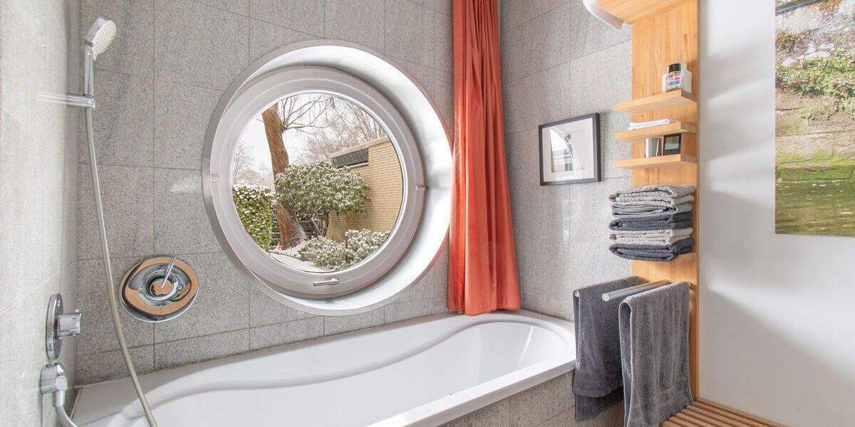 Bungalow Hamburg Hummelsbüttel - 4 Zimmer, 180 m&sup2;, 750.000&euro; | Angebot:25735933