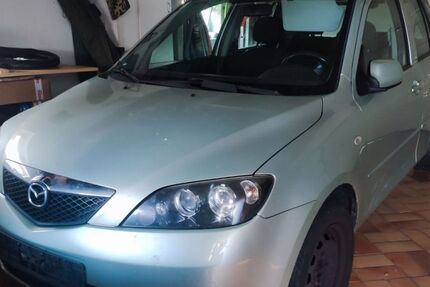 Mazda 2 220.000 km 900 &euro; Hamburg 22145
