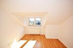 Dachgeschoßwohnung Bargteheide - 3 Zimmer, 95 m&sup2;, 1.330&euro; | Angebot:25992572