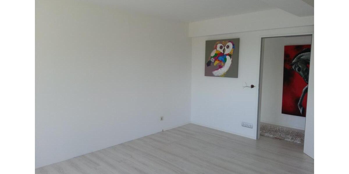 Etagenwohnung Oststeinbek - 3 Zimmer, 130 m&sup2;, 1.550&euro; | Angebot:25219621