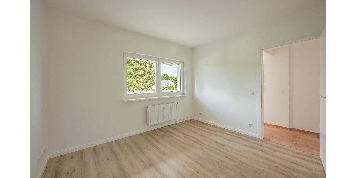 Einfamilienhaus Hamburg Rahlstedt - 9 Zimmer, 232 m&sup2;, 990.000&euro; | Angebot:26834932