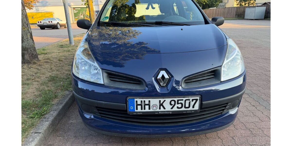 Renault Clio 106.000 km 1.999 &euro; Hamburg 22111