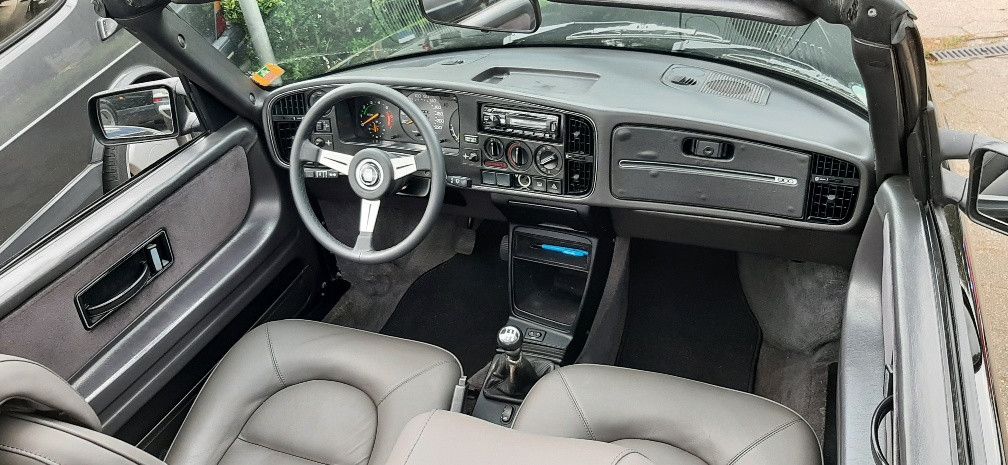 Saab 900 215.789 km 27.500 &euro; Hamburg 22549