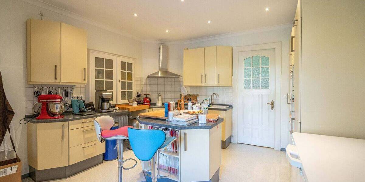 Etagenwohnung Hamburg Rahlstedt - 4 Zimmer, 175 m&sup2;, 2.460&euro; | Angebot:26879158