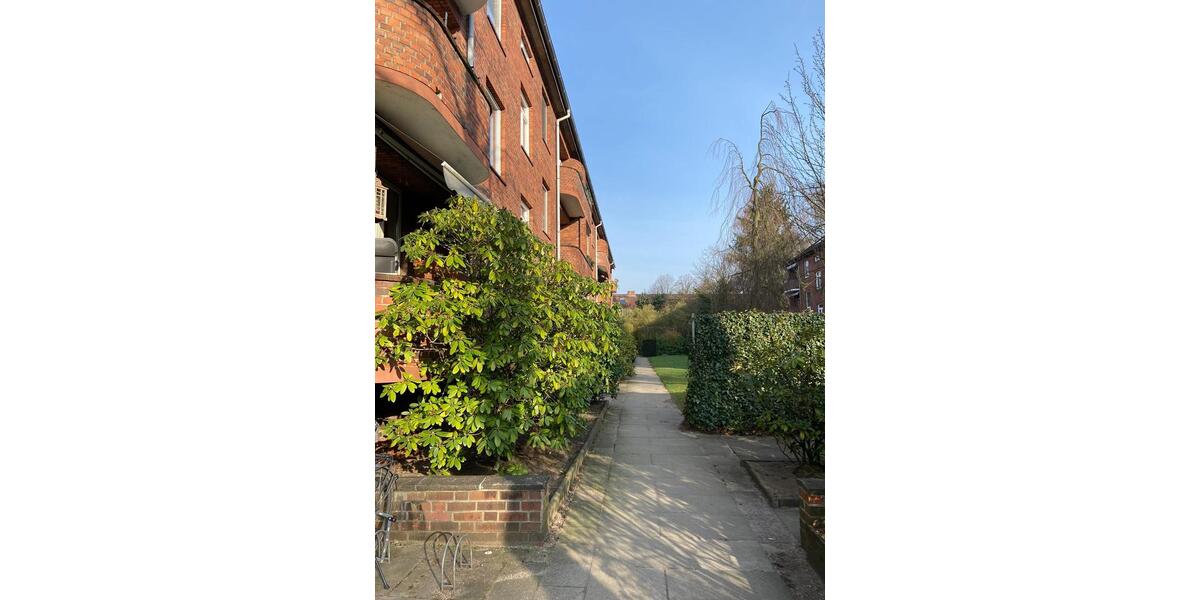 Dachgeschoßwohnung Hamburg Alsterdorf - 2 Zimmer, 46 m&sup2;, 1.000&euro; | Angebot:26692059