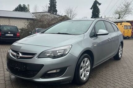 Opel Astra 144.670 km 6.190 &euro; Wedel 22880