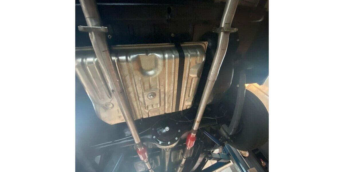 Chevrolet Fleetline DeLuxe 2100 50-1007 15.500 km 24.999 € Hamburg 22339