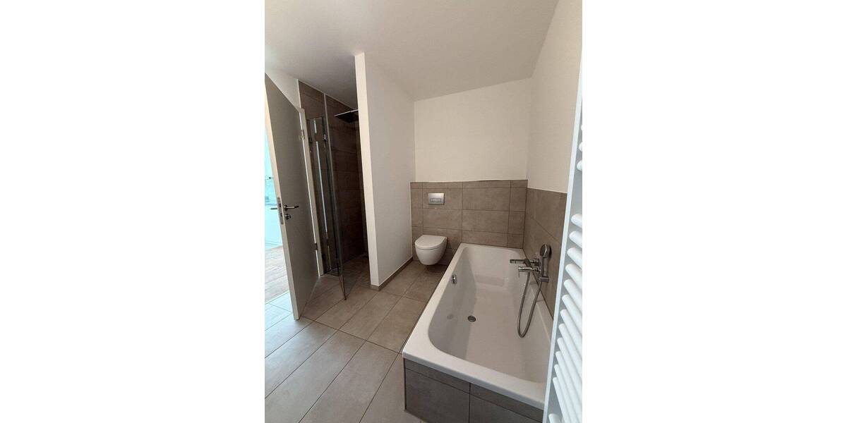 Etagenwohnung Schenefeld - 2 Zimmer, 105 m&sup2;, 1.529&euro; | Angebot:26902869