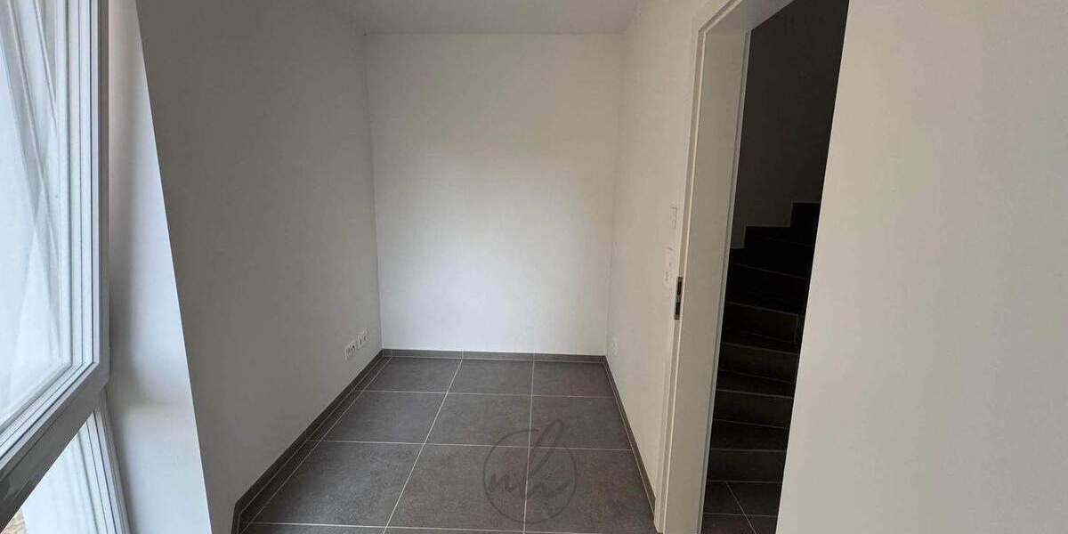 Erstbezug! Stilvolles Reihenhaus in begehrter Lage von Volksdorf 5 zimmer