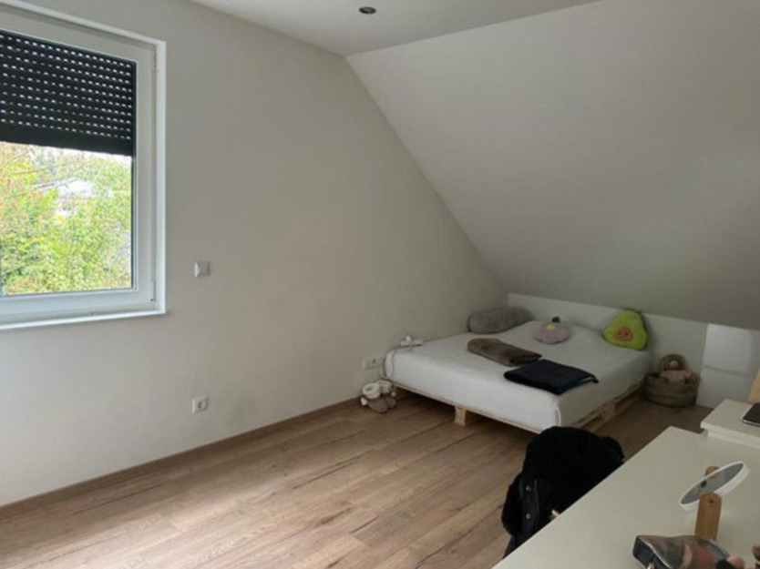 Moderne Immobilie an der Grenze zu Hamburg
