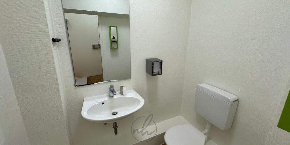 Gewerbeobjekt Hamburg Bahrenfeld - 7 Zimmer, 330 m&sup2;, 6.105&euro; | Angebot:26258609