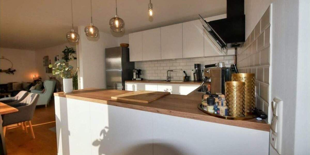 Etagenwohnung Buxtehude - 3 Zimmer, 129 m&sup2;, 1.900&euro; | Angebot:25683222