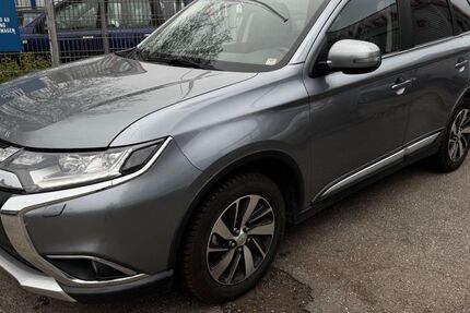 Mitsubishi Outlander 293.900 km 9.990 &euro; Pinneberg 25421