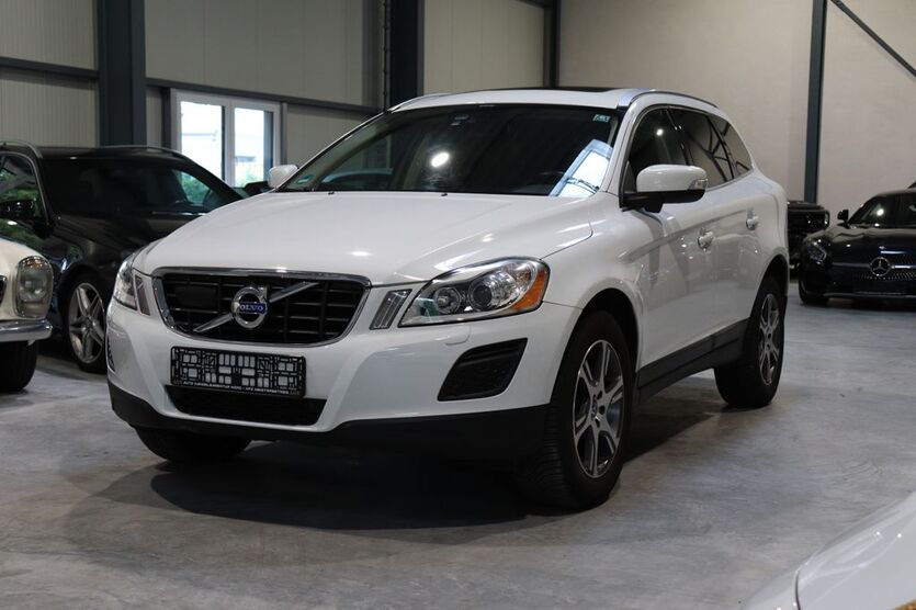 Volvo XC60 172.552 km 14.900 € Uetersen 25436