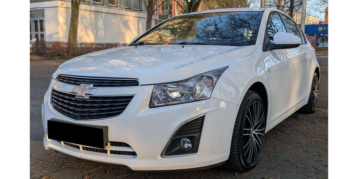 Chevrolet Cruze 83.500 km 7.500 &euro; Hamburg 22041