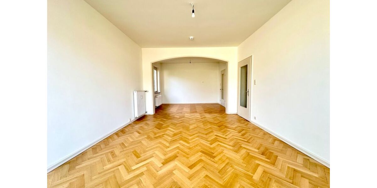 Provisionsfrei* 5-Zimmer-Wohnung in Wasserlage am Alsterlauf - Balkon, TG, 124 m², Alsterdorf - Etagenwohnung Hamburg Alsterdorf | Angebot:26075346