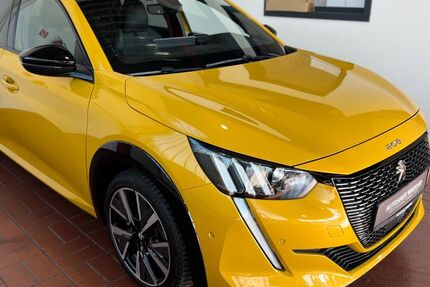 Peugeot 208 88.557 km 13.900 &euro; Henstedt-Ulzburg (bei Hamburg) 24558
