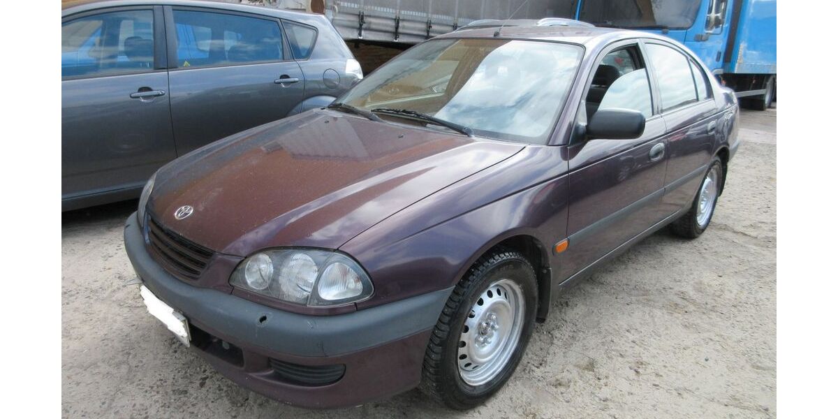 Toyota Avensis 273.223 km 1.800 &euro; Hamburg 20537