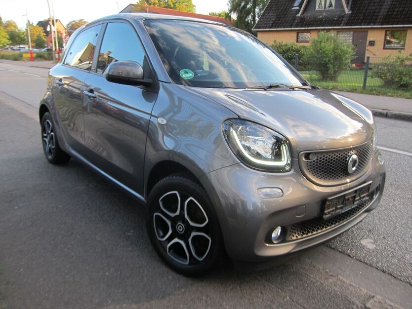 Smart ForFour 28.900 km 14.250 € Hamburg 22147