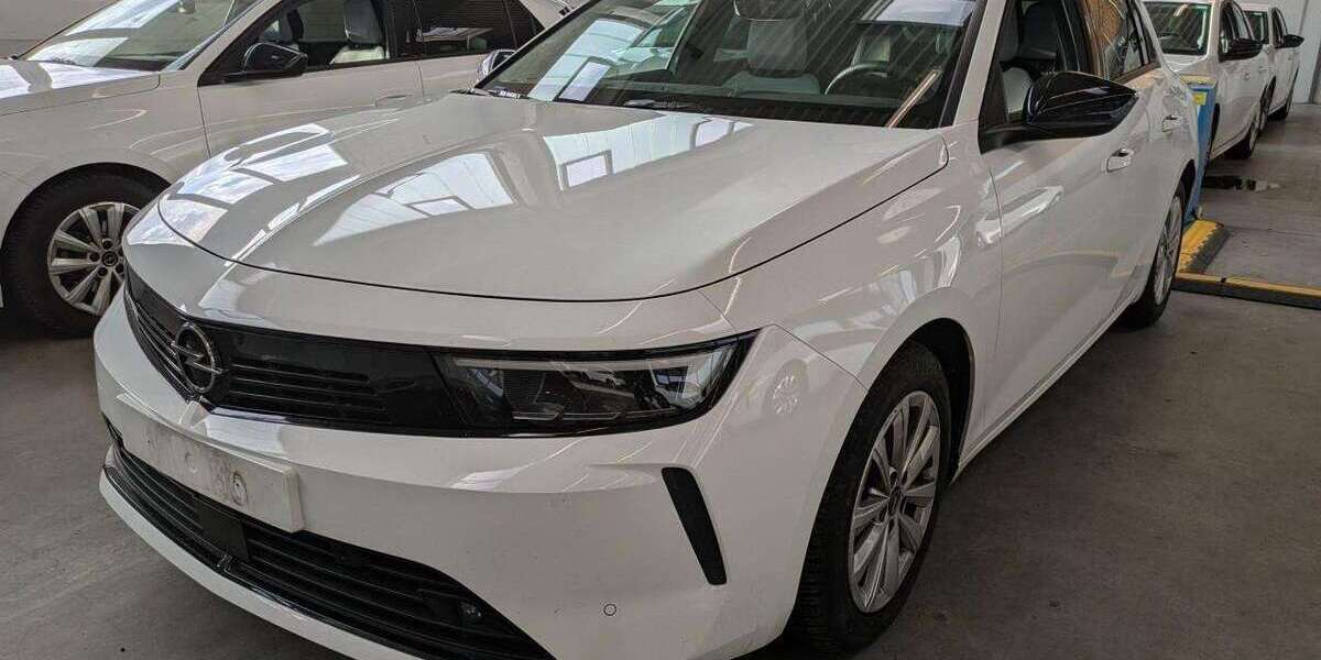 Opel Astra 28.079 km 16.445 &euro; Uetersen bei Hamburg 25436