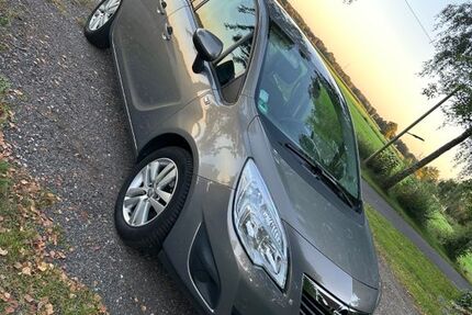 Opel Meriva 98.000 km 3.300 € Hamburg 21033