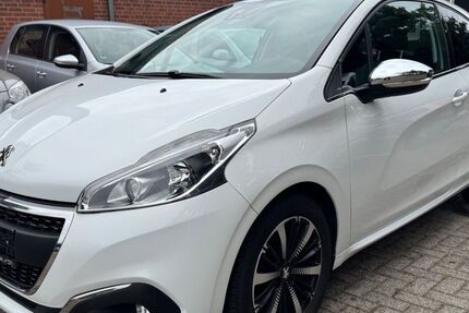 Peugeot 208 113.000 km 6.999 &euro; Tornesch 25436