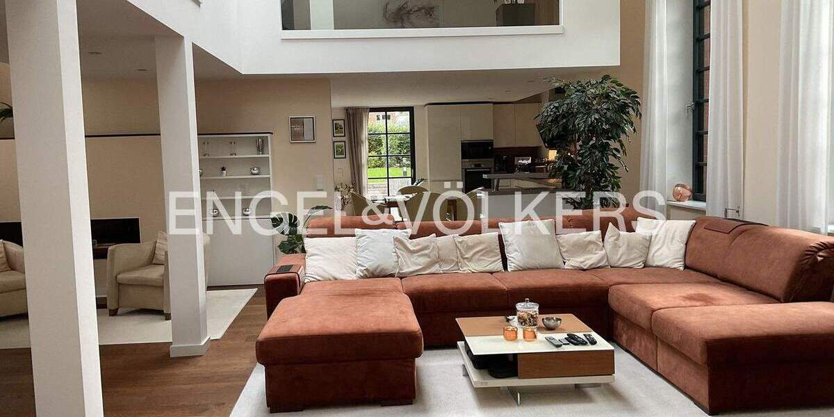 Einzigartiges Wohnerlebnis mit Loft-Charakter Tradition trifft Moderne in Volksdorf 4 zimmer