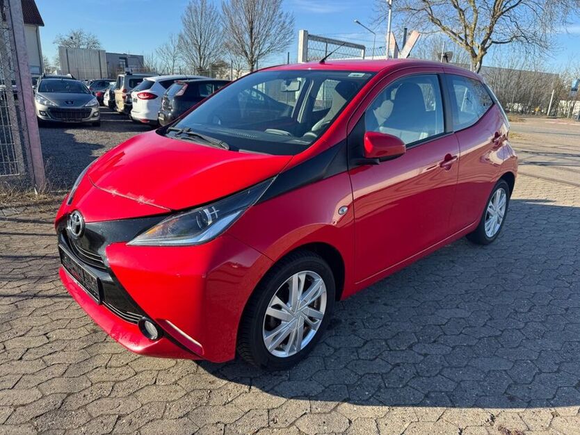 Aygo (X)