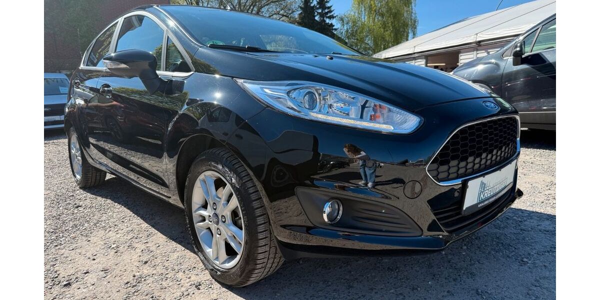 Ford Fiesta 10.385 km 8.590 &euro; Hamburg 22179