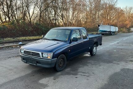 Toyota Hilux 225.658 km 5.000 &euro; HAMBURG 22113