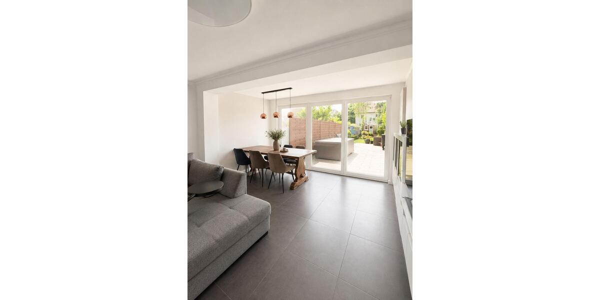 Reihenhaus Wedel - 3 Zimmer, 79 m&sup2;, 450.000&euro; | Angebot:26850840