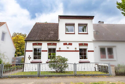 Modernisierte Doppelhaushälfte mit besonderem Charme in Kirchsteinbek 4 zimmer
