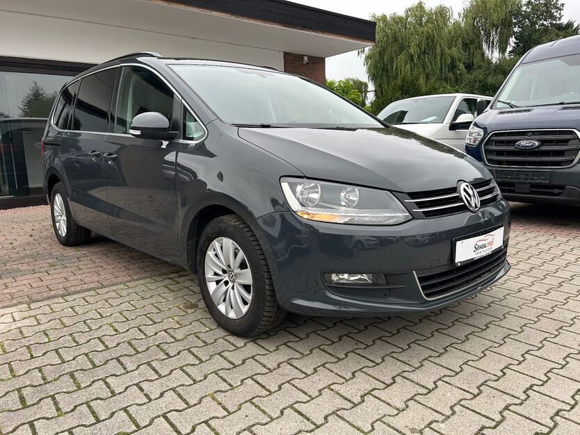 VW Sharan 278.000 km 8.750 € Drage 21423