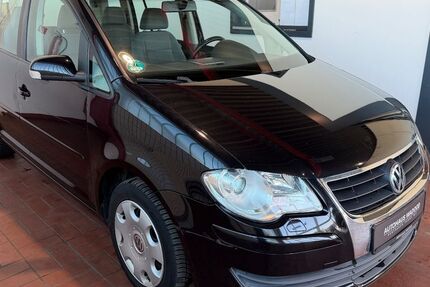 VW Touran 264.261 km 3.999 &euro; Henstedt-Ulzburg (bei Hamburg) 24558
