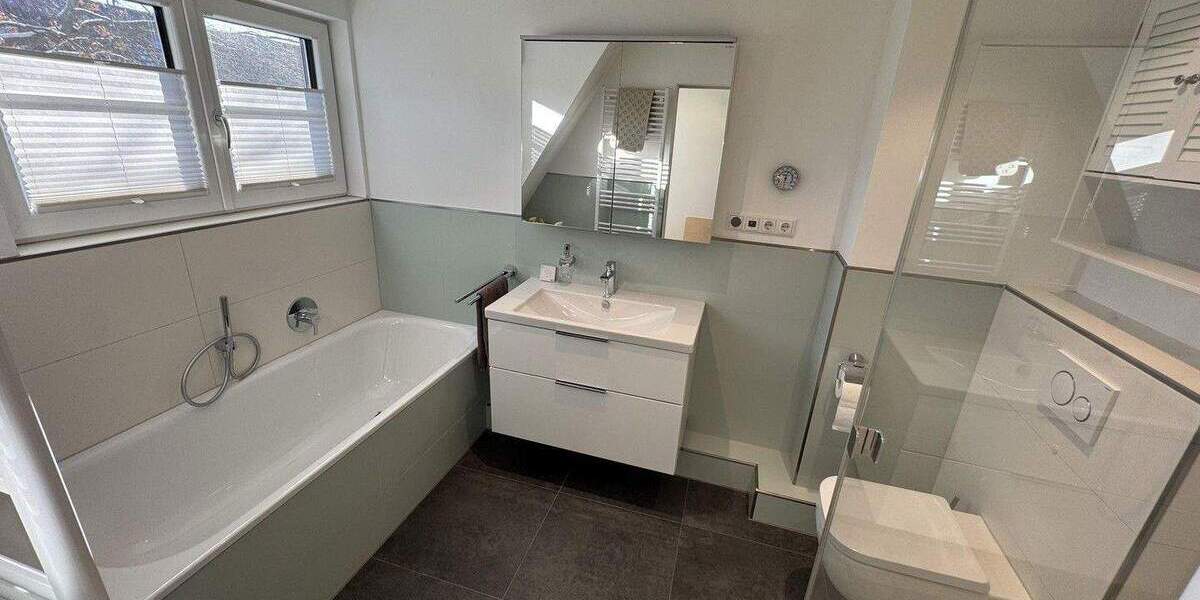 Reihenmittelhaus Hamburg Hausbruch - 5 Zimmer, 100 m&sup2;, 2.200&euro; | Angebot:25362344