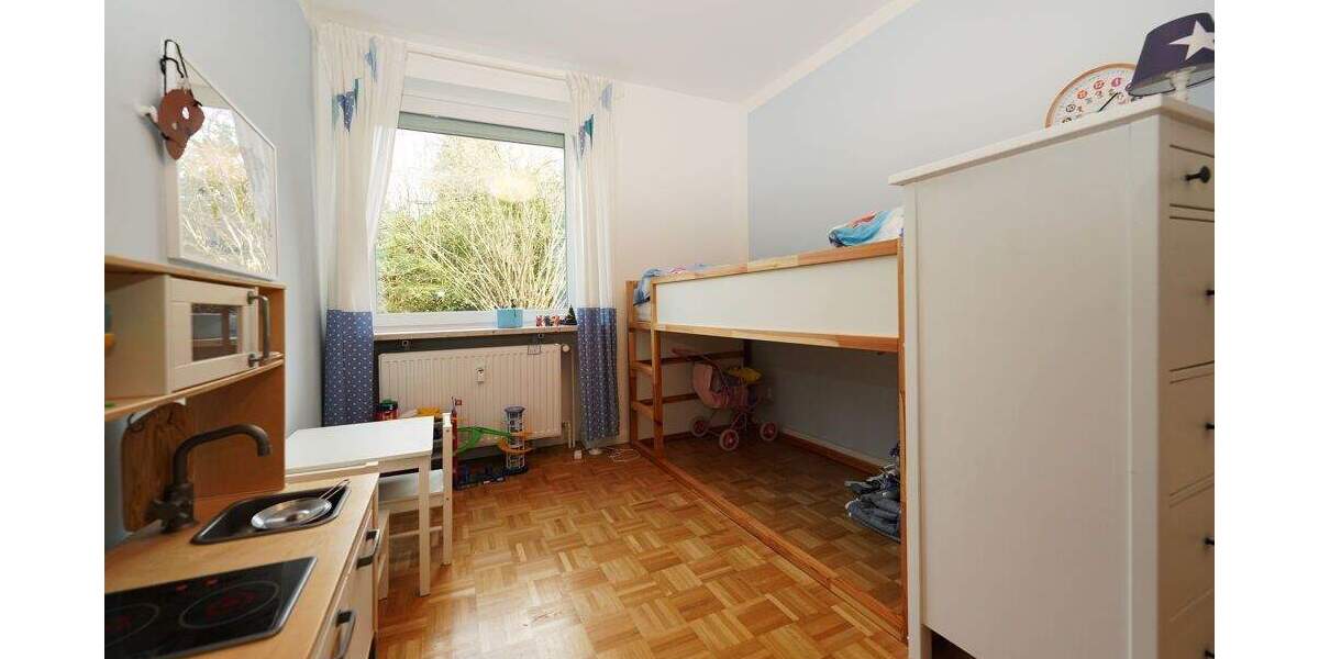 Etagenwohnung Hamburg / Volksdorf Volksdorf - 5 Zimmer, 120 m&sup2;, 585.000&euro; | Angebot:24833234