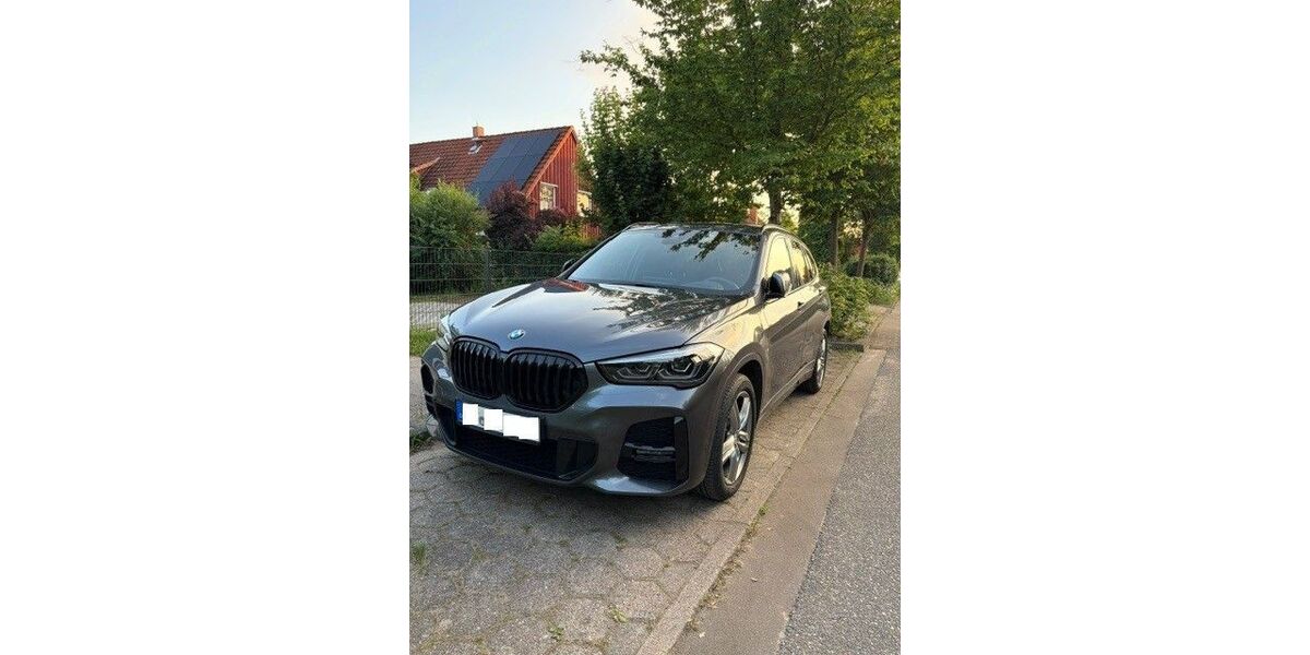 BMW X1 72.000 km 26.000 &euro; Hamburg 22339