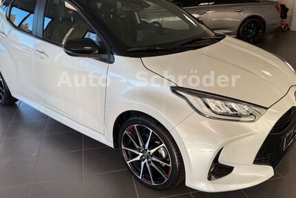 Toyota Yaris 14.917 km 22.990 &euro; Geesthacht 21502