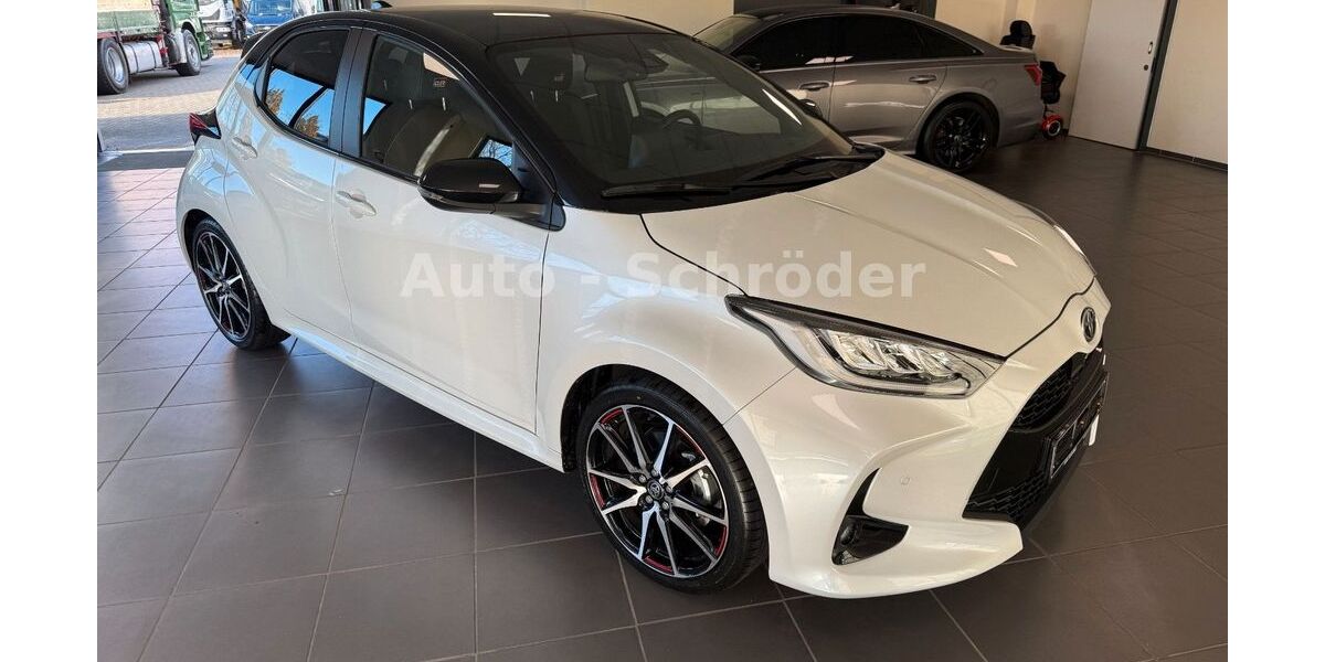 Toyota Yaris 14.917 km 22.990 &euro; Geesthacht 21502