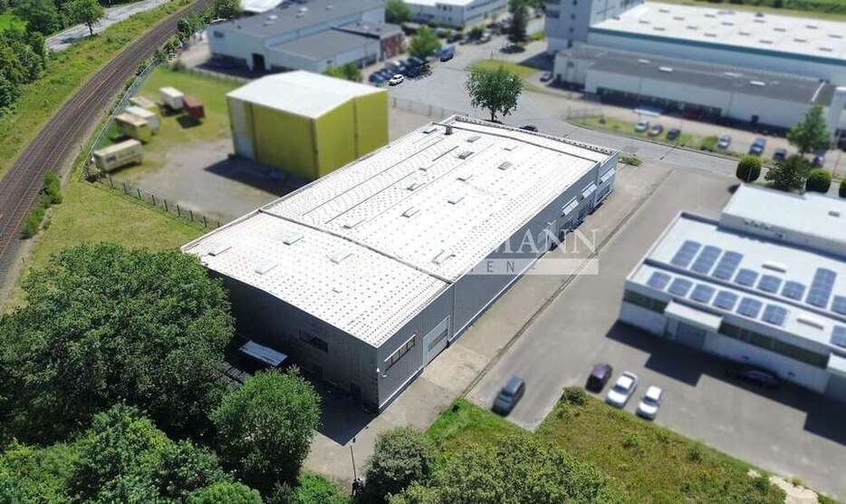 Halle in Henstedt-Ulzburg 1.695.000 € 1511 m²