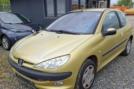 Peugeot 206 141.000 km 1.499 &euro; Buxtehude 21614