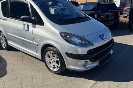 Peugeot 1007 102.000 km 2.490 &euro; Norderstedt 22848