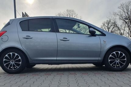 Opel Corsa 183.000 km 2.800 &euro; Hamburg 21033