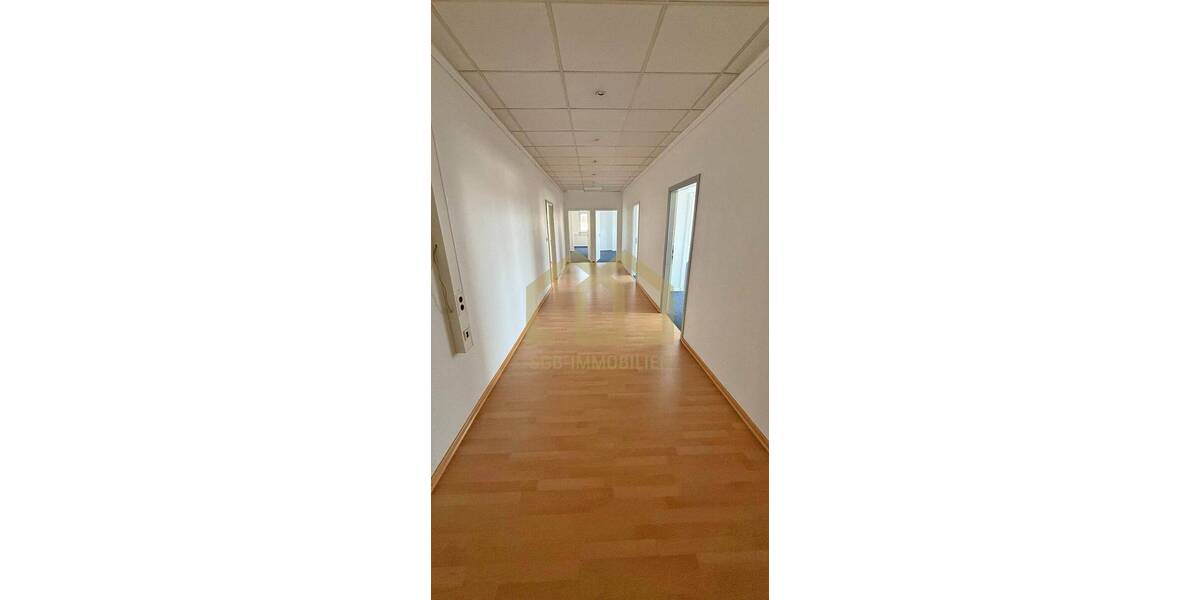 Gewerbeobjekt Hamburg Tonndorf - 1 Zimmer, 400 m&sup2;, 3.400&euro; | Angebot:26472631