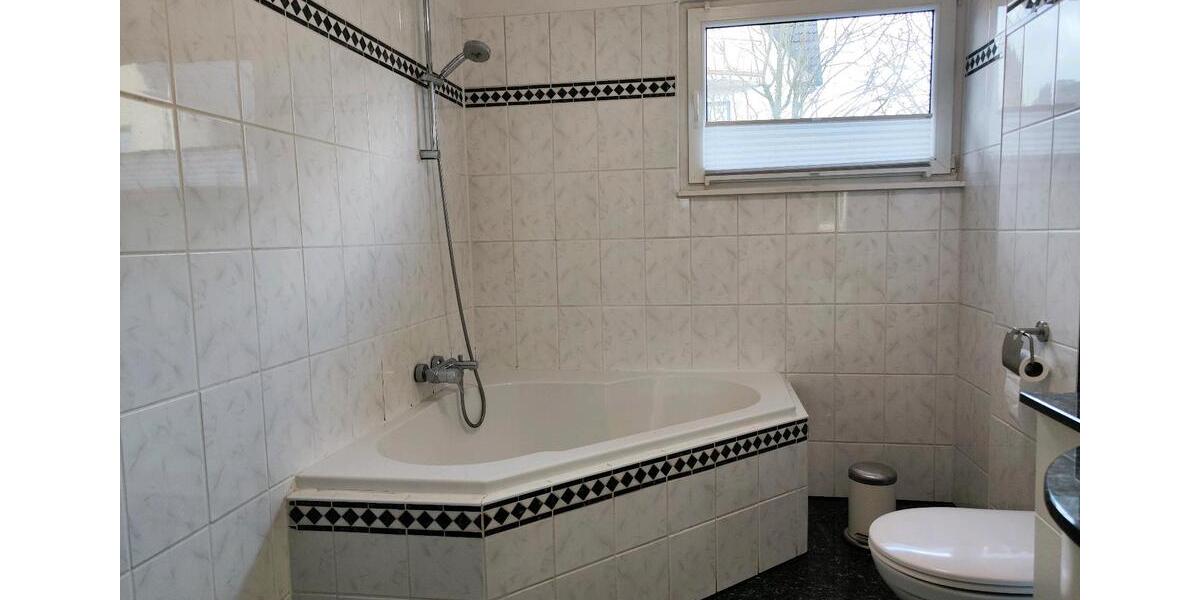 Etagenwohnung Seevetal - 3 Zimmer, 145 m&sup2;, 1.850&euro; | Angebot:26251174